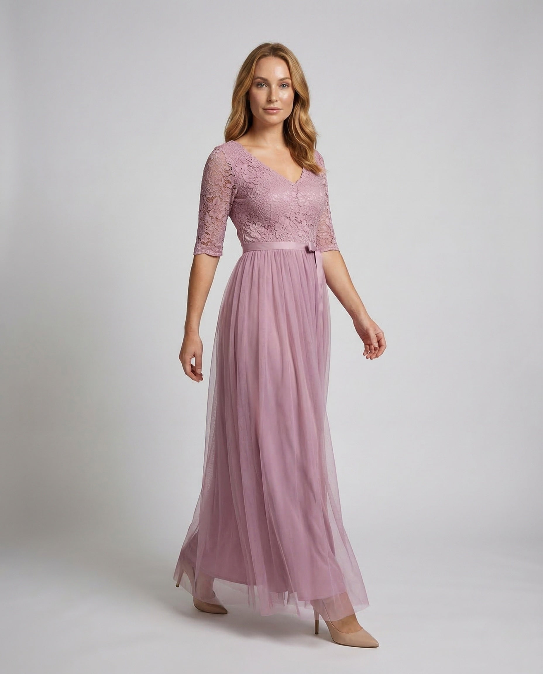 Abito Sera Donna in Pizzo con Mantella in Tulle - Brentozzi