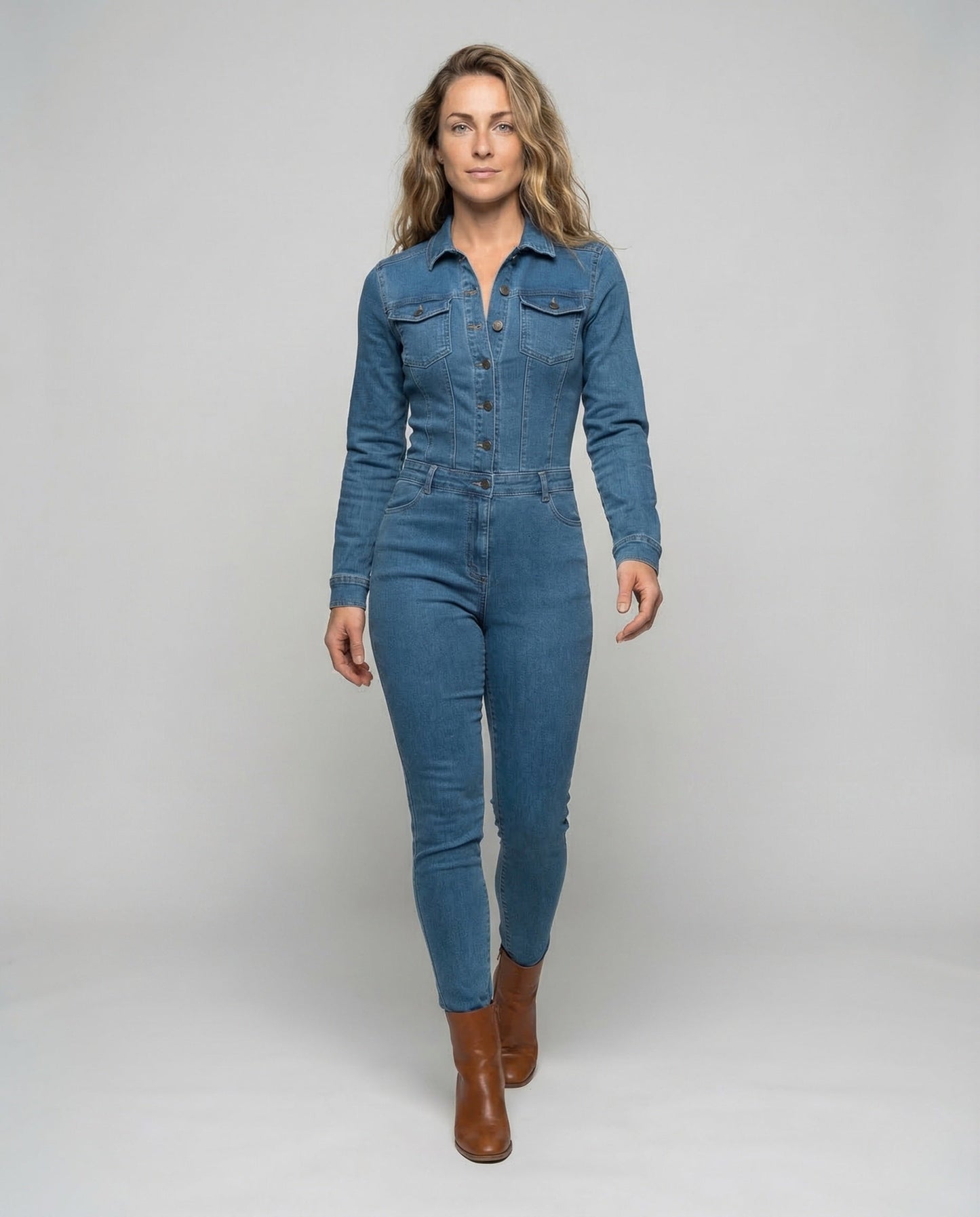 Tuta Jeans Donna Taglio Slim Con Bottoni - Brentozzi