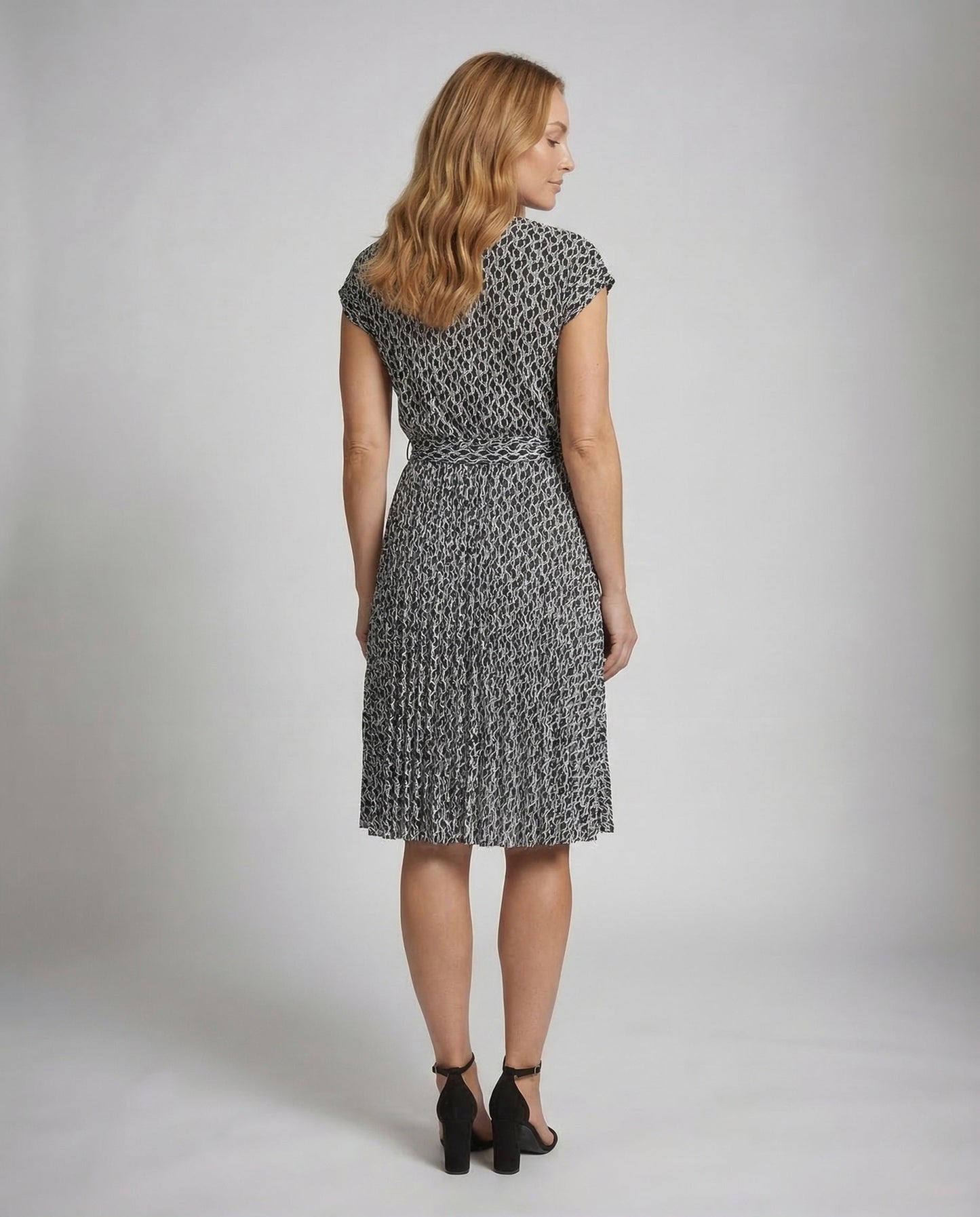 Product 15533349339466 - back_view