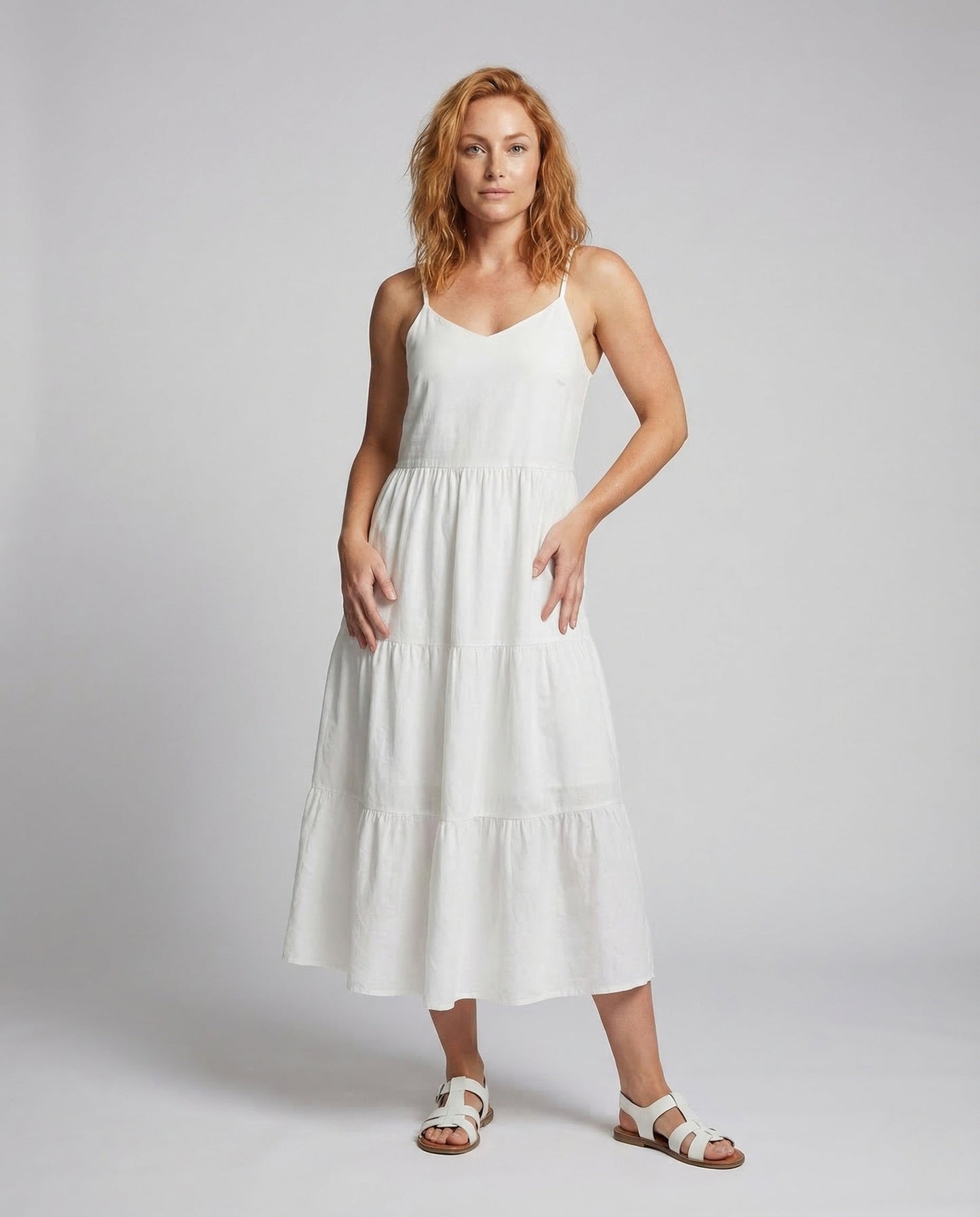 Abito Maxi Donna con Spalline Sottili a Balze - Brentozzi