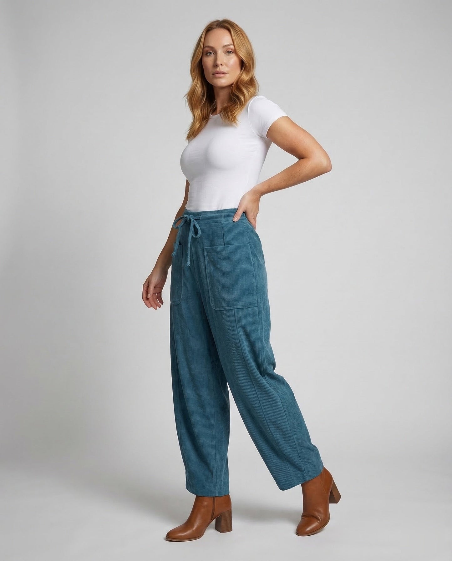 Pantaloni Donna Velluto a Coste Vita Elastica Ampia - Brentozzi