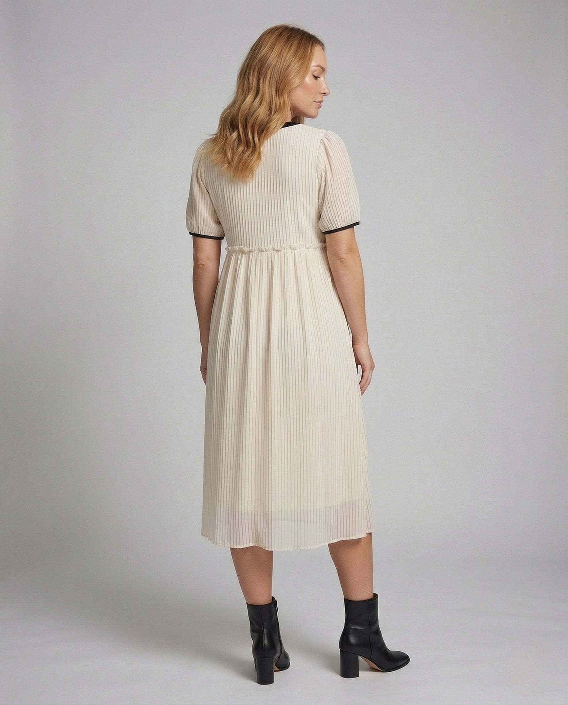Product 15533368967498 - back_view