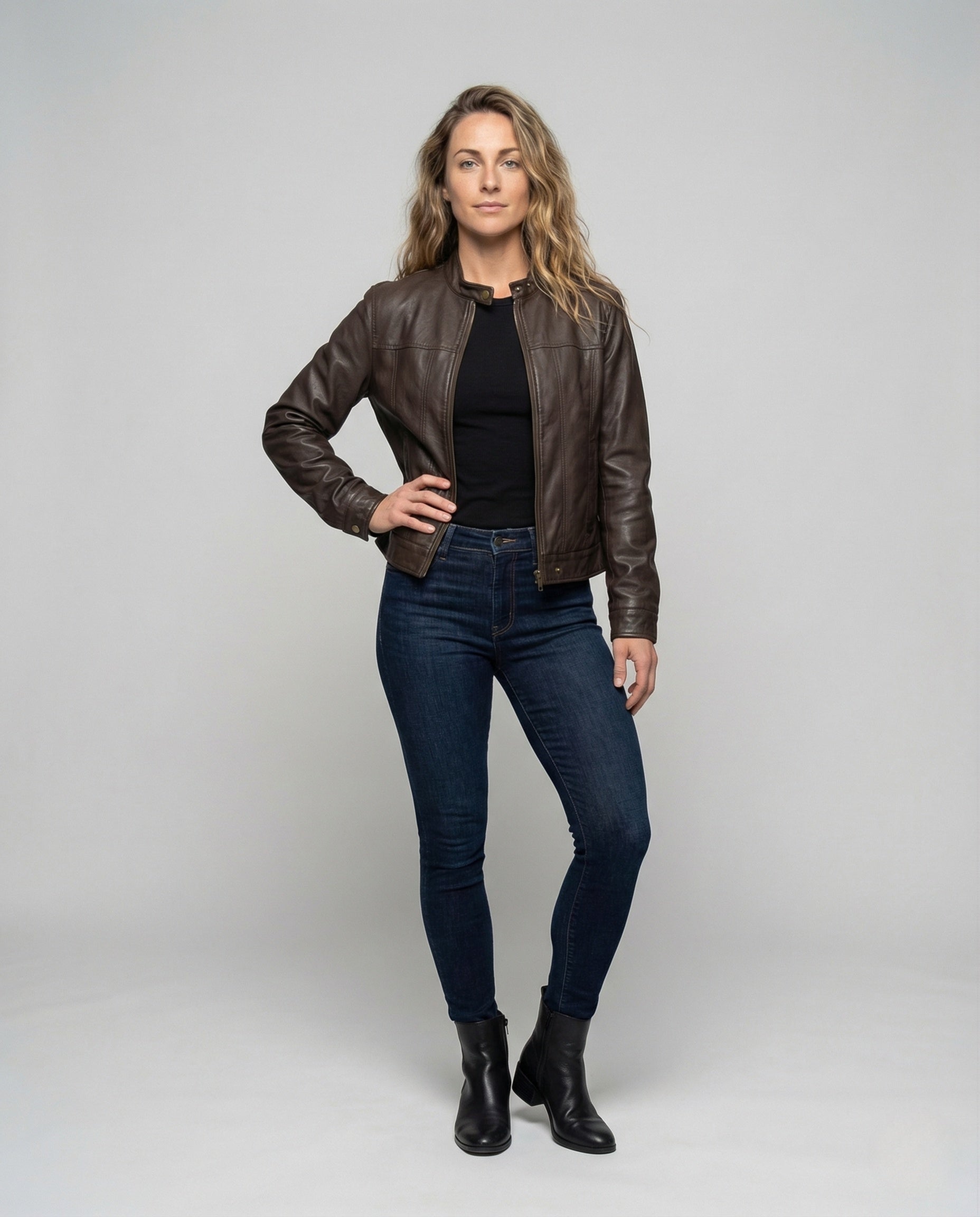 Giacca Donna in Pelle con Zip e Vestibilità Ampia - Brentozzi