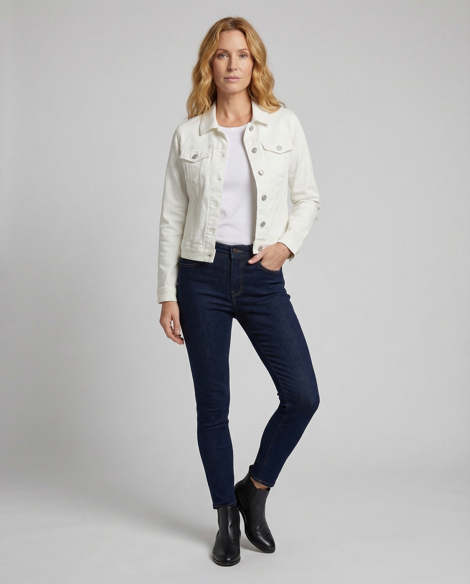 Giacca Jeans Donna Stile Trucker Vestibilità Regular - Brentozzi