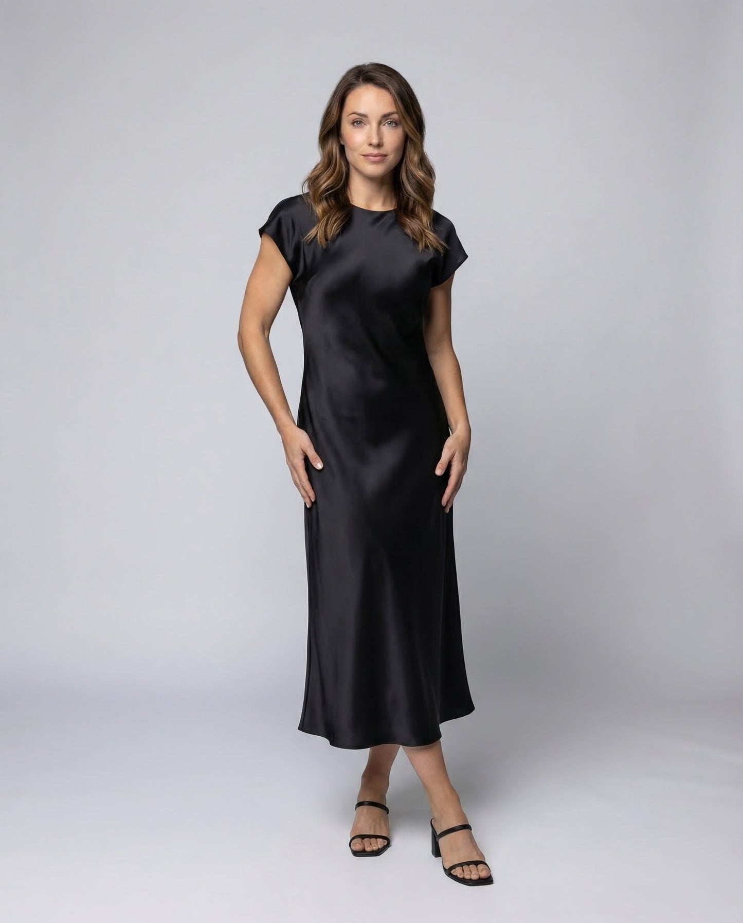 Abito Maxidress Donna in Satin Manica Kimono - Brentozzi