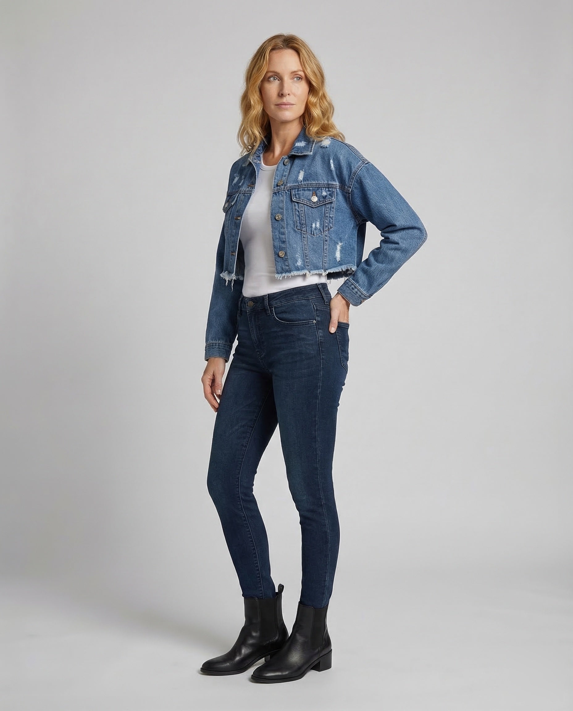 Giacca Jeans Donna Sfiancata Orlo Sfrangiato Corto - Brentozzi