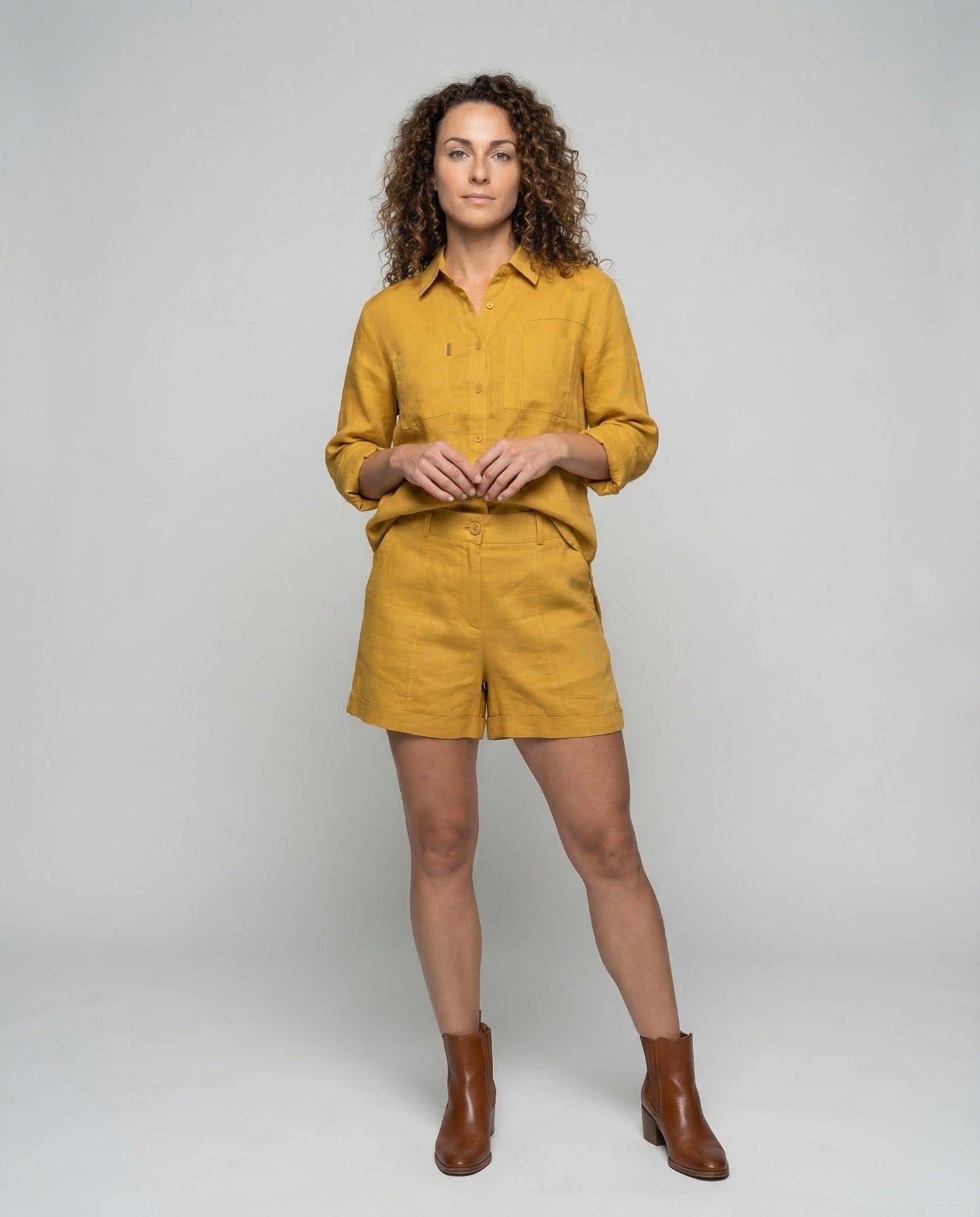 Completo Donna in Lino Shorts Vita Alta - Brentozzi