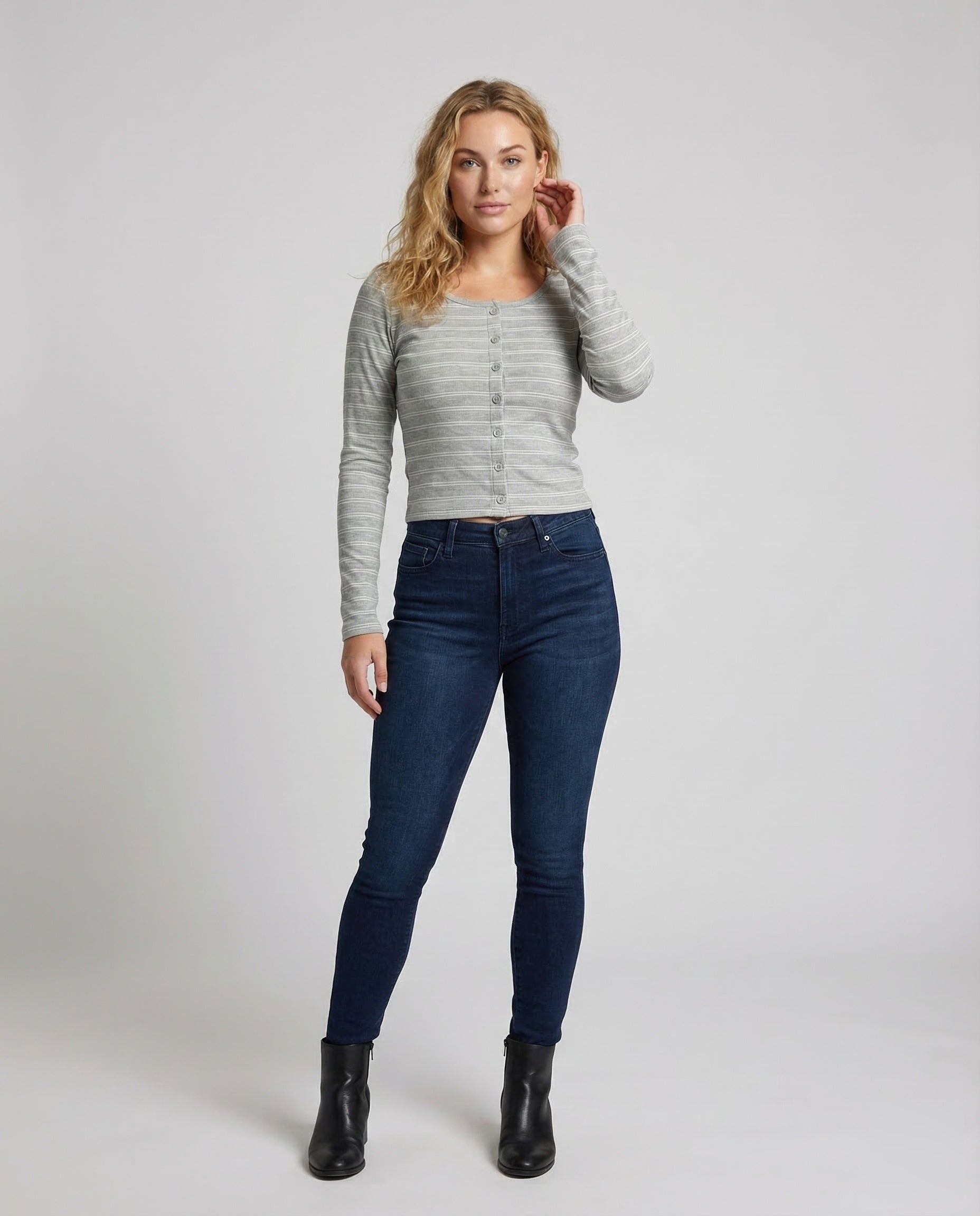 Cardigan Corto Donna in Maglia Sottile Slim Fit - Brentozzi