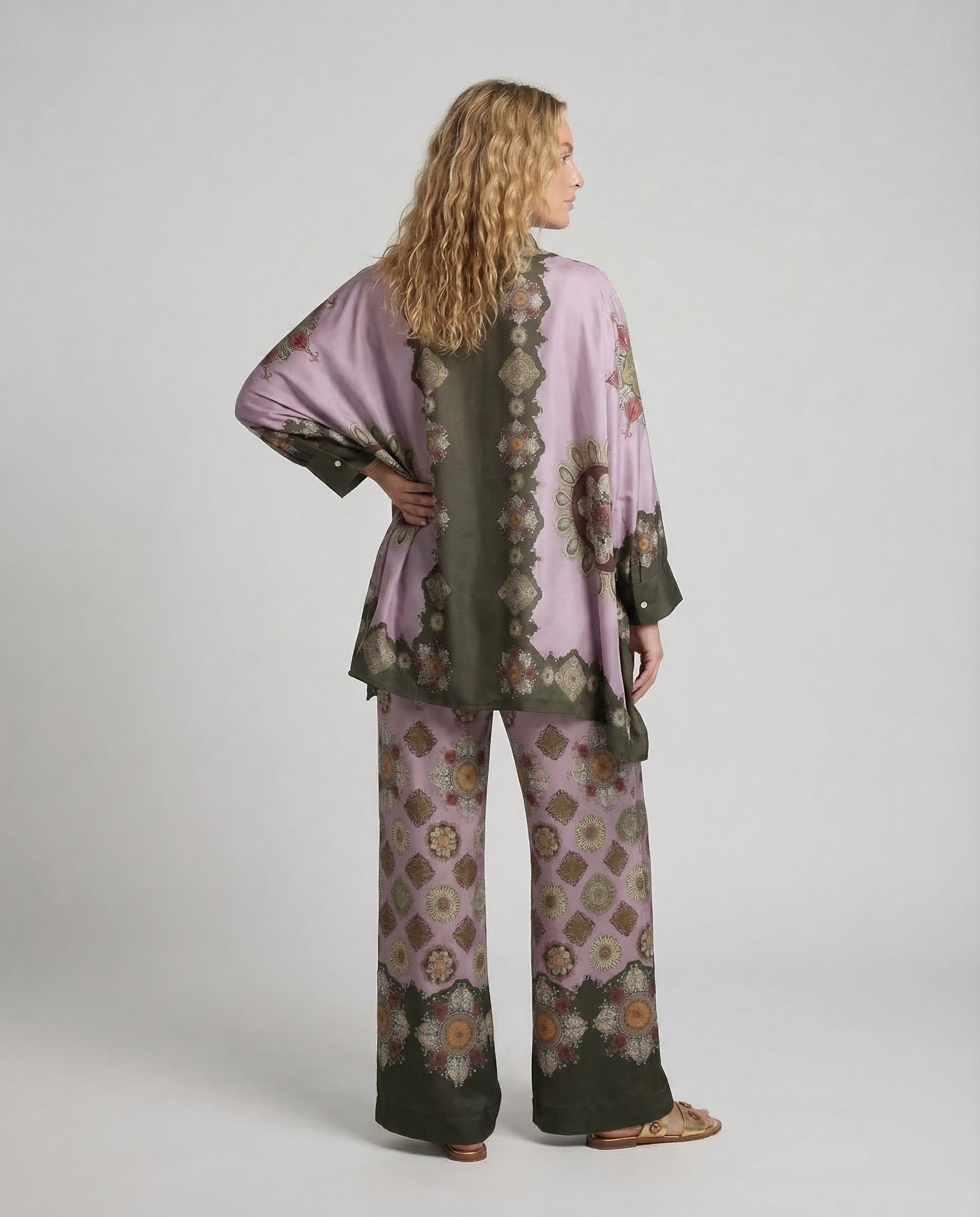 Product 15539139051850 - back_view