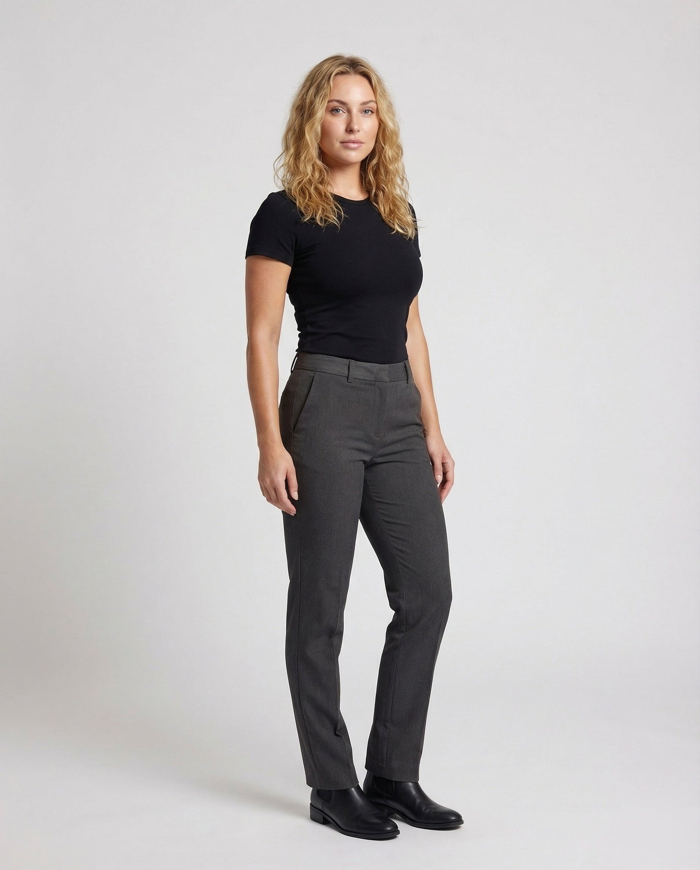 Pantaloni Donna con Piega Centrale Taglio Dritto - Brentozzi