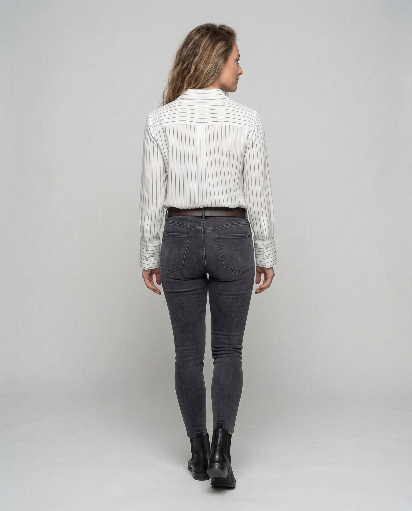Product 15540663877962 - back_view