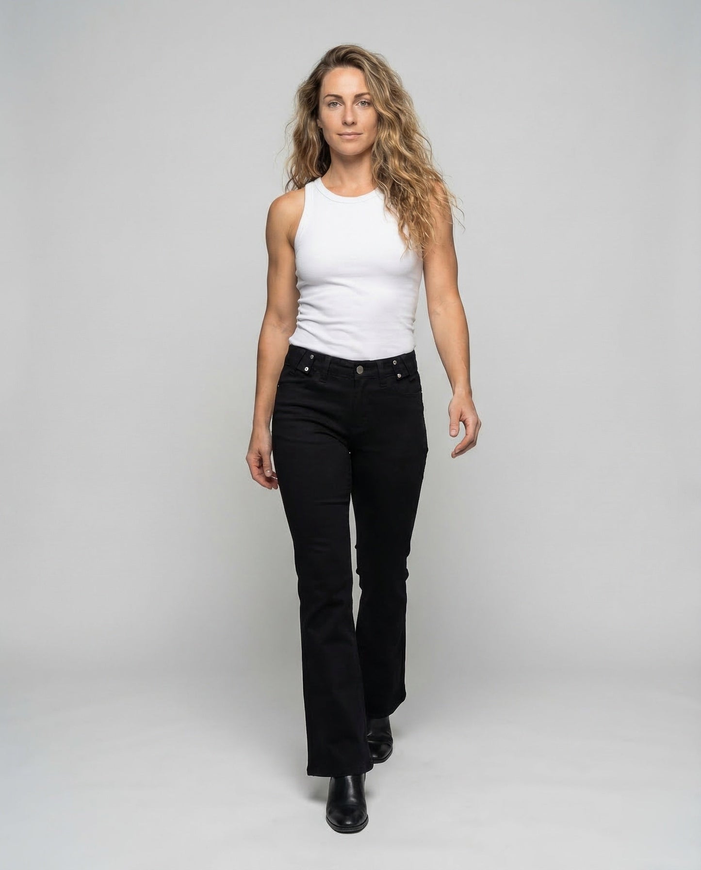 Pantaloni Jeans Donna Elastico Cinque Tasche Svasati - Brentozzi