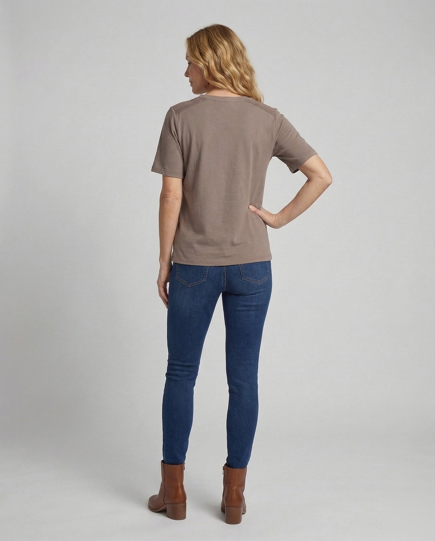 Product 15540698120522 - back_view