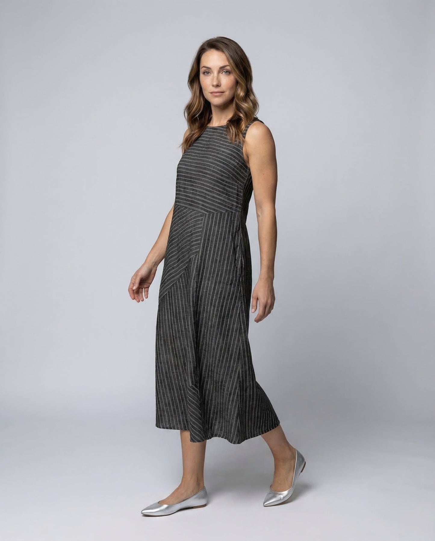 Abito Midi Donna in Misto Lino Tessuto a Righe Sottile - Brentozzi