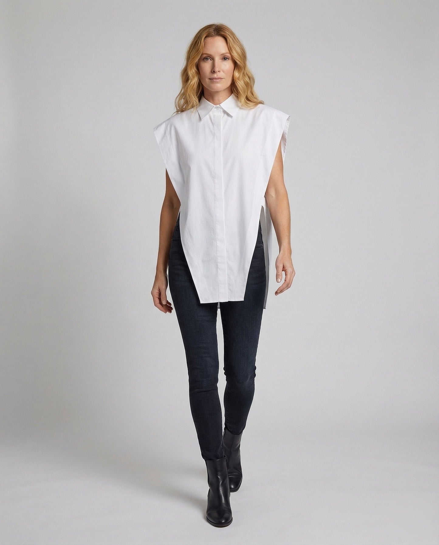 Gilet Donna con Scollo a V Stile Architettonico - Brentozzi
