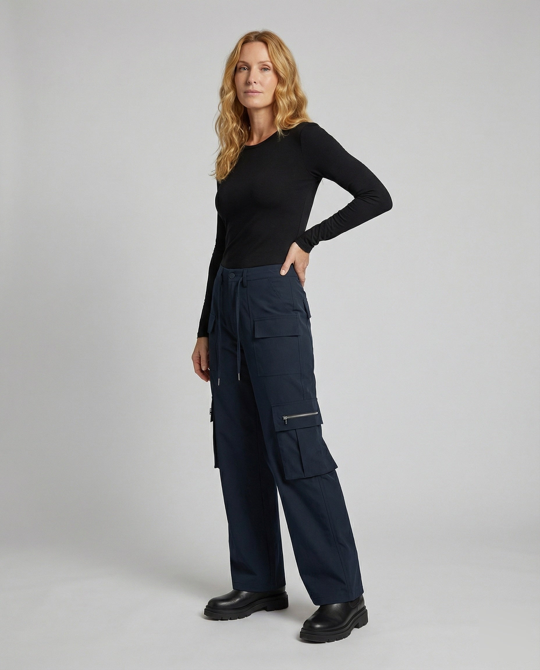 Pantaloni Cargo Donna Tasche Multiple Taglio Ampio - Brentozzi