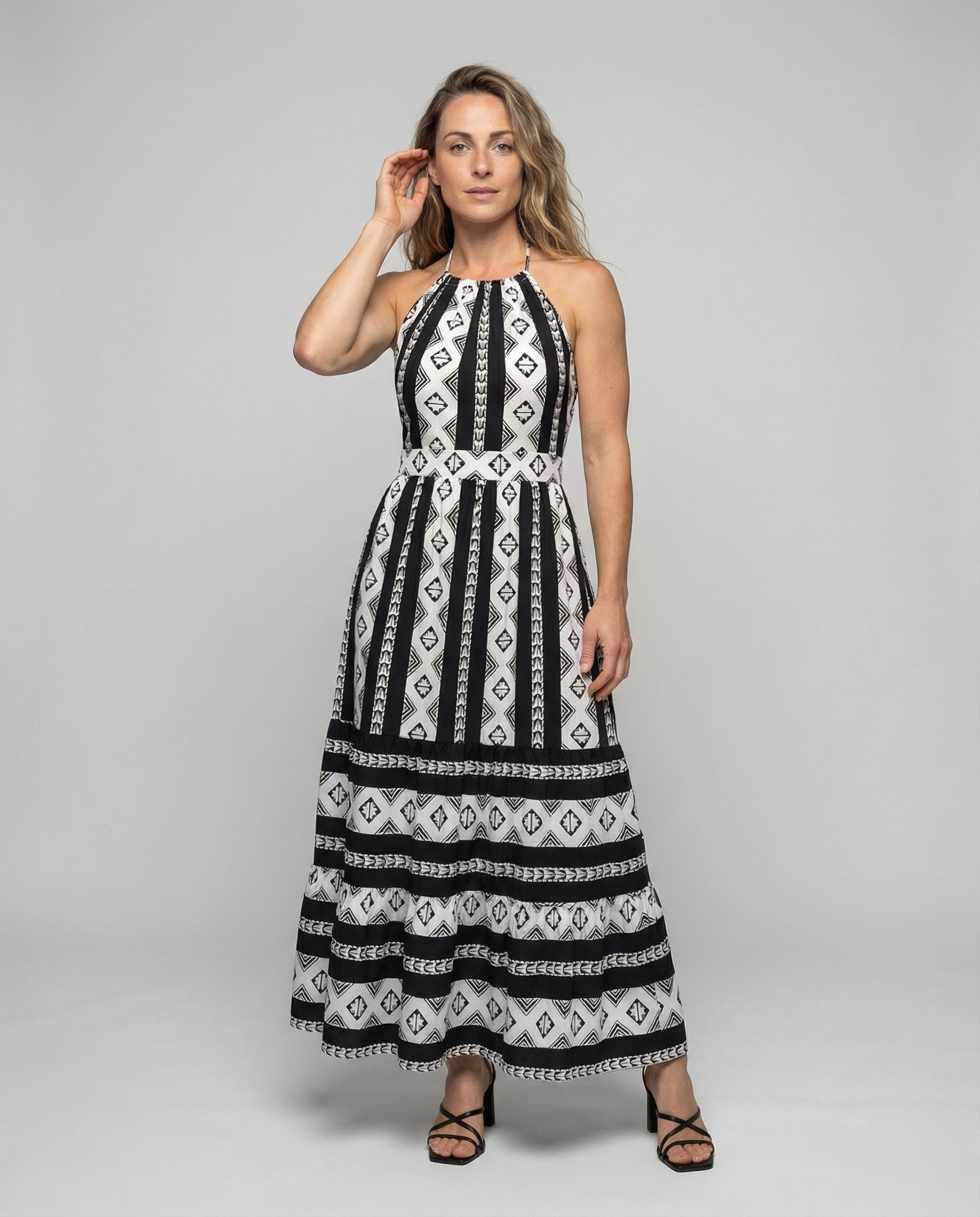 Abito Boho Donna Scollo Halter Lunghezza Maxi - Brentozzi