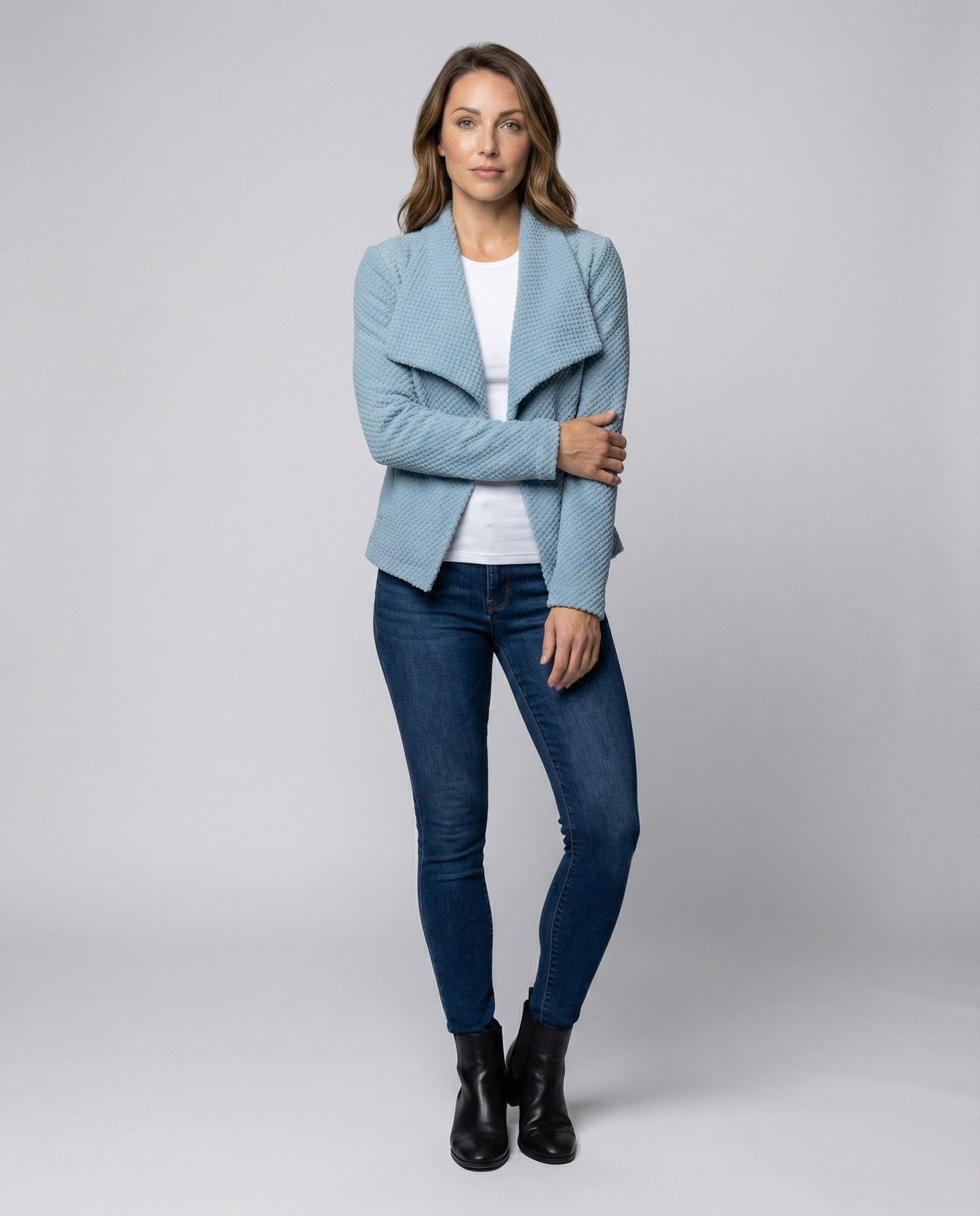 Cardigan Corto Donna in Bouclé con Collo a Cascata - Brentozzi
