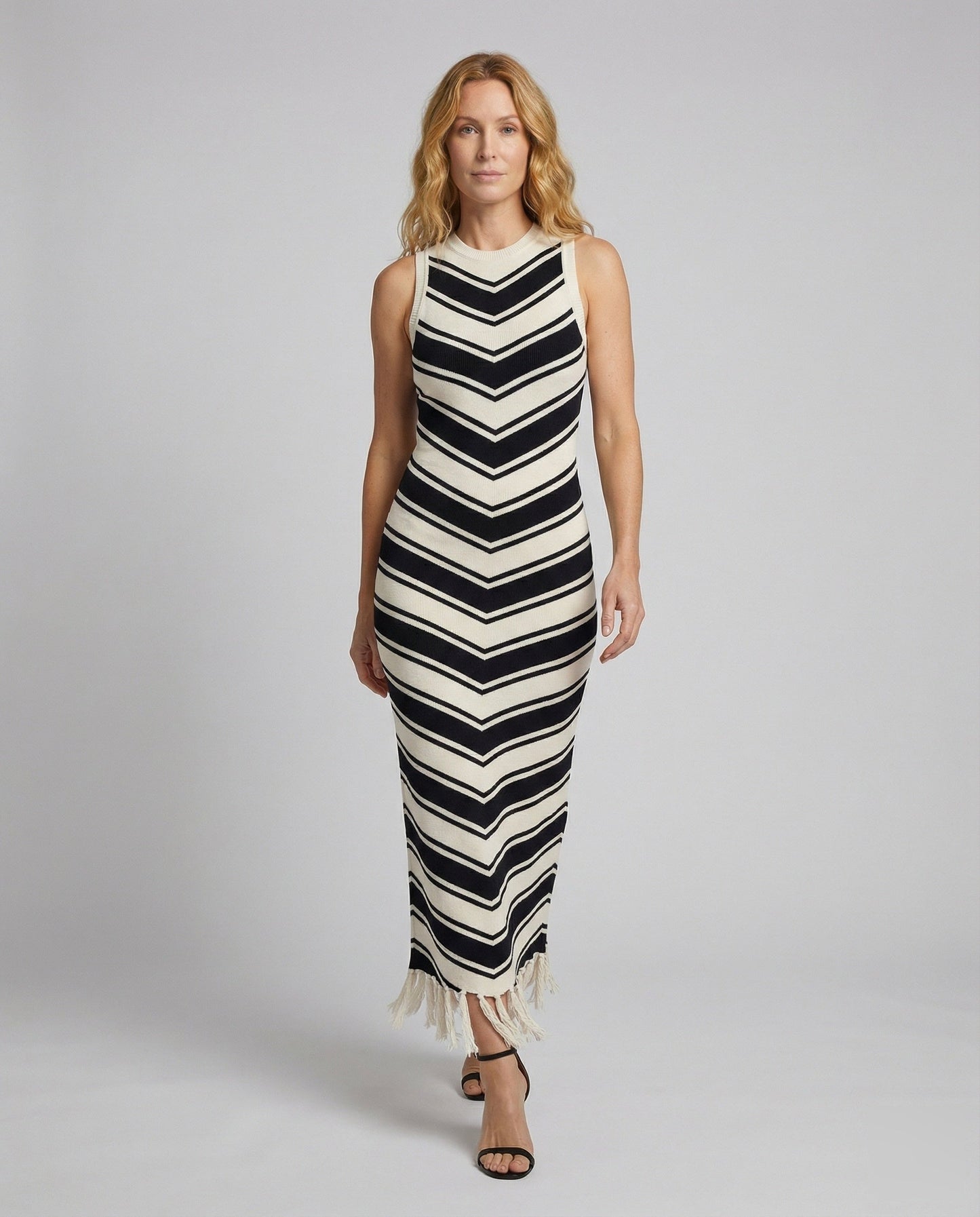 Abito Maxi Donna in Maglia Costina Svasato con Frange - Brentozzi