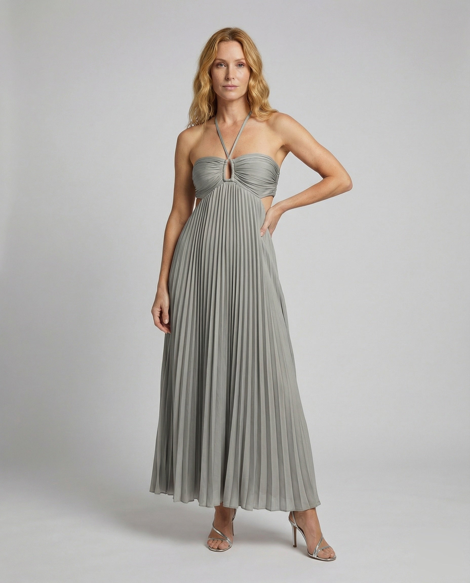 Abito Maxi Donna Plissé Lungo con Cut-Outs - Brentozzi