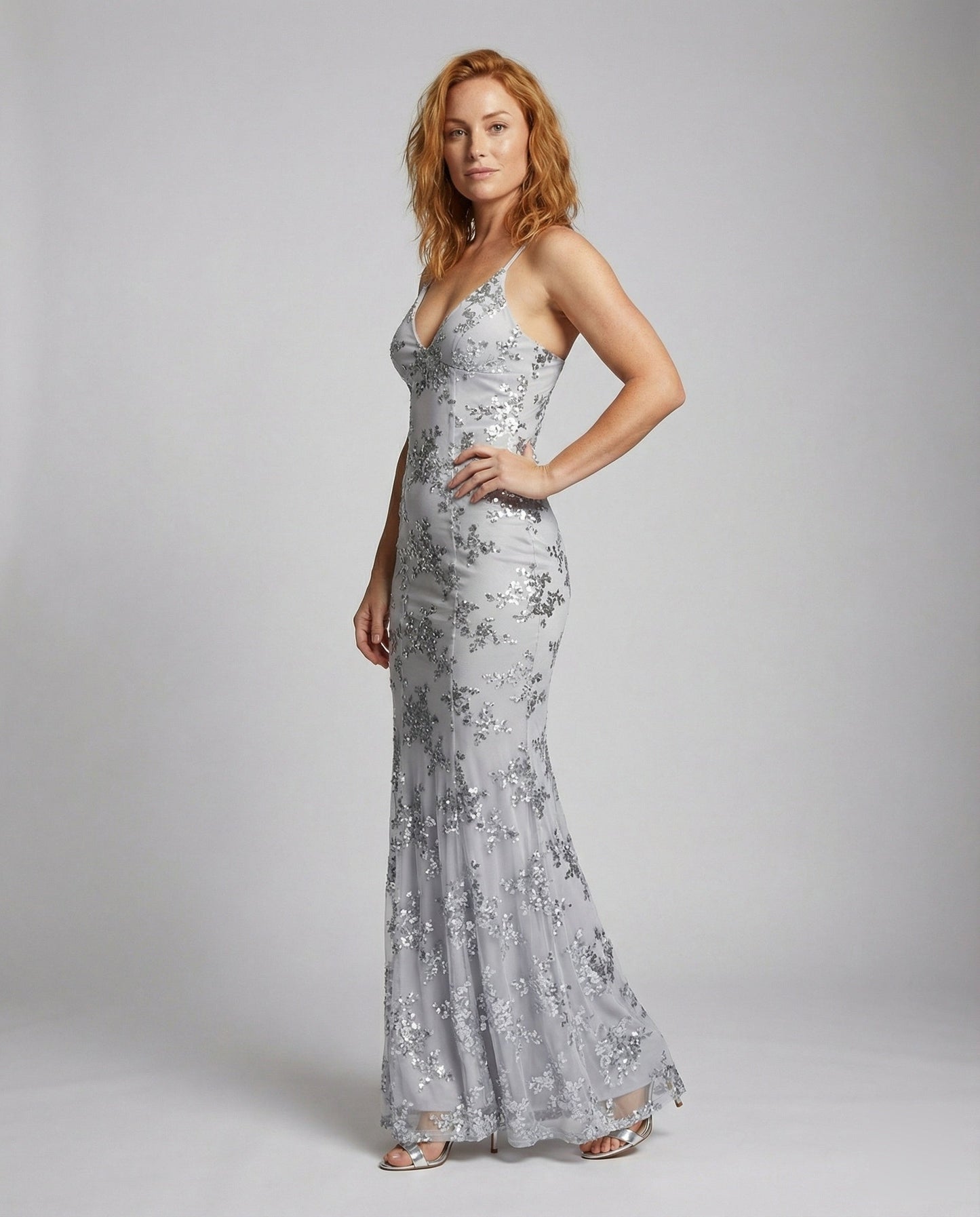 Abito Sera Donna Sagomato con Ricami Stile Trombetta - Brentozzi