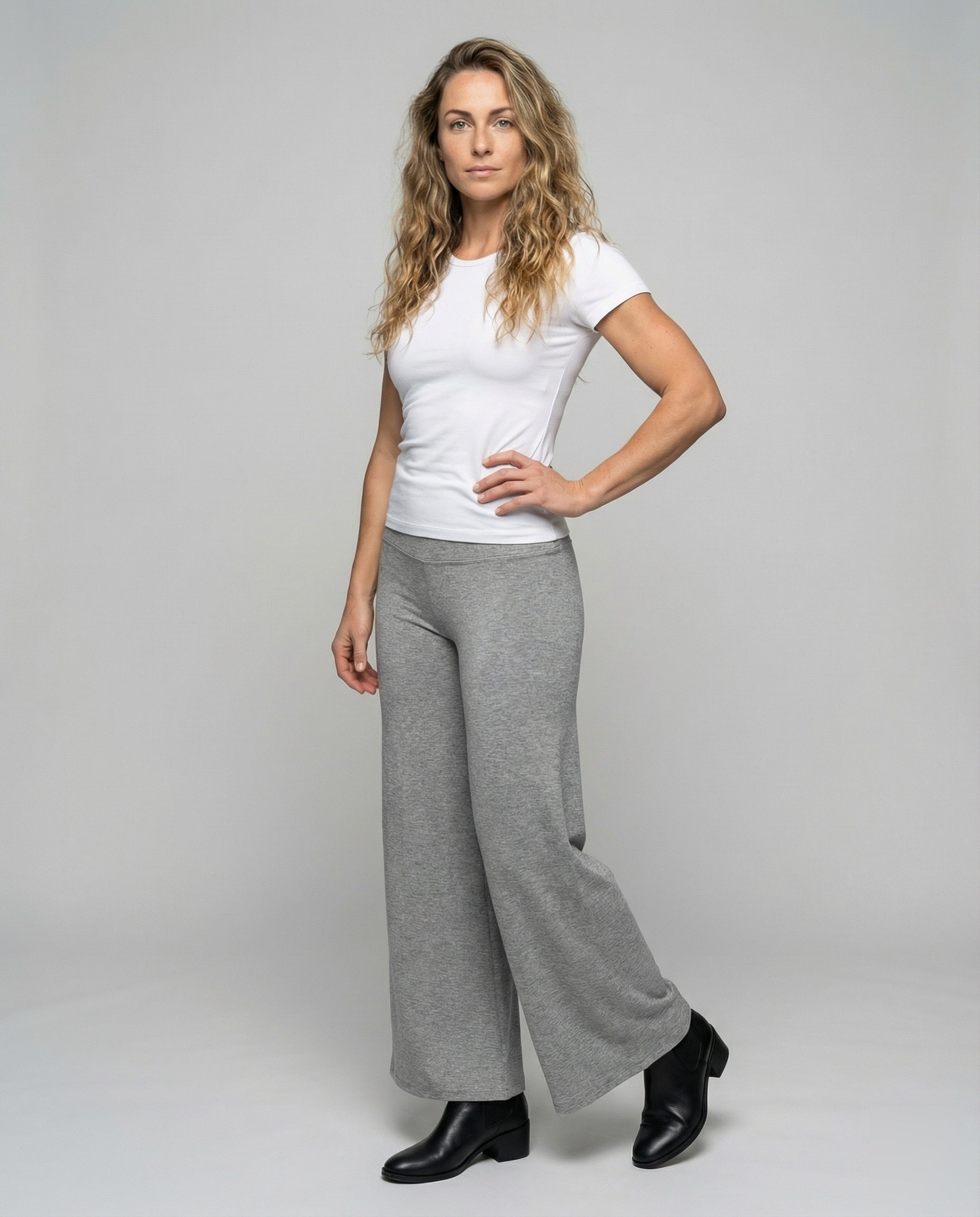 Pantaloni Donna Fluidosi Vita Alta Gamba Svasata - Brentozzi
