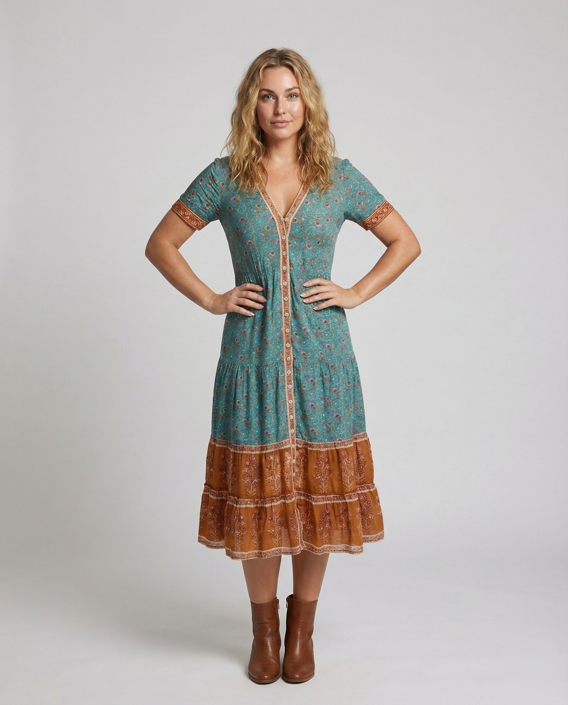 Abito Midi Donna Boho a Strati con Bottoni - Brentozzi