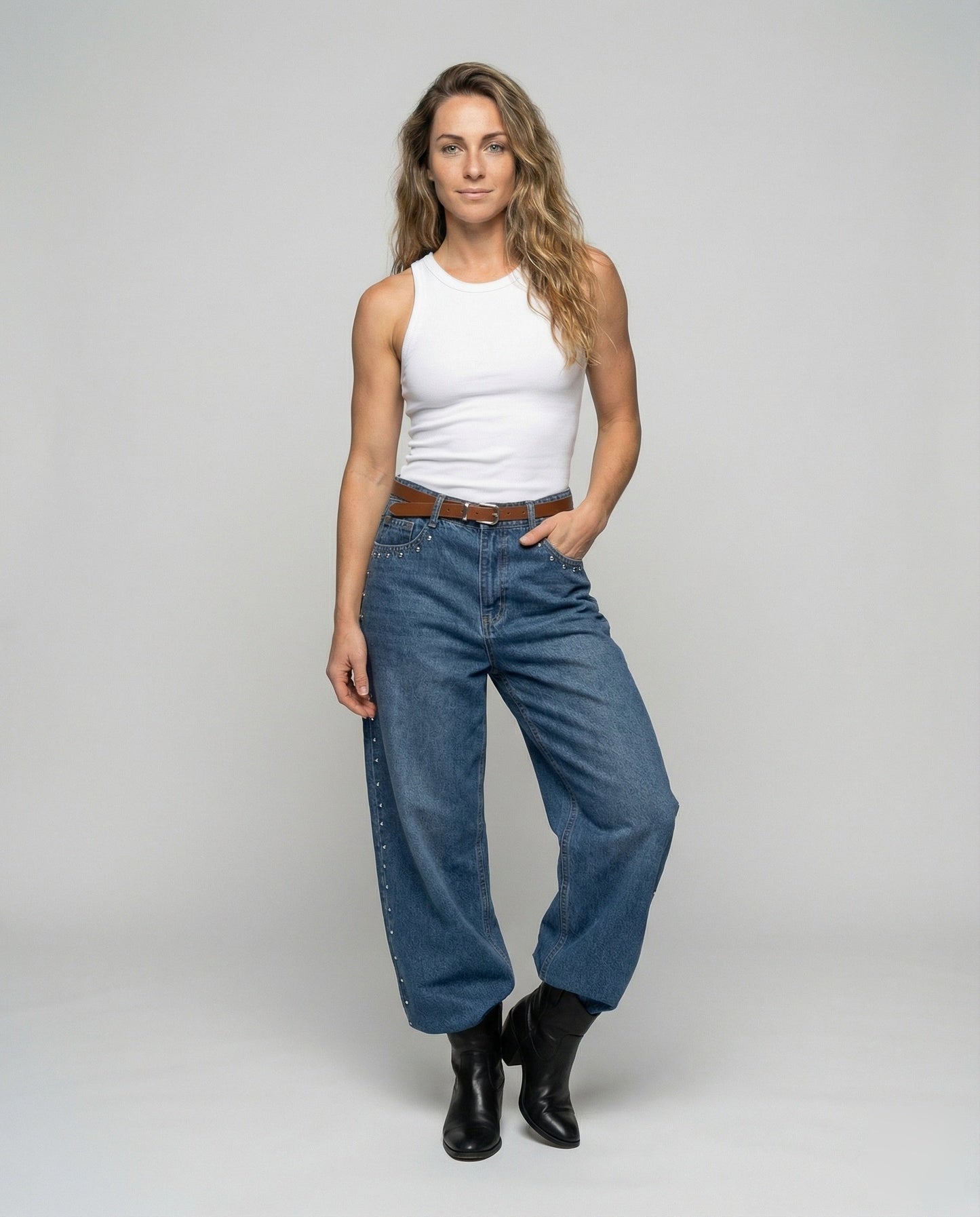 Jeans Donna in Denim con Borchie Stile Taffetà - Brentozzi