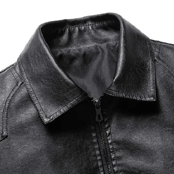Giacca Uomo in Ecopelle con Tasche Vestibilità Comoda