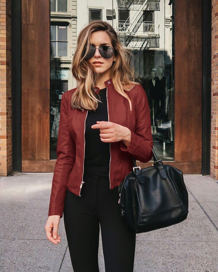 Giacca Donna Slim Fit in Pelle Stile Moderno