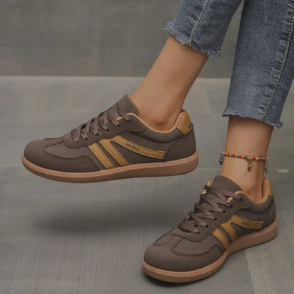 Sneaker Uomo con Lacci Suola in Gomma