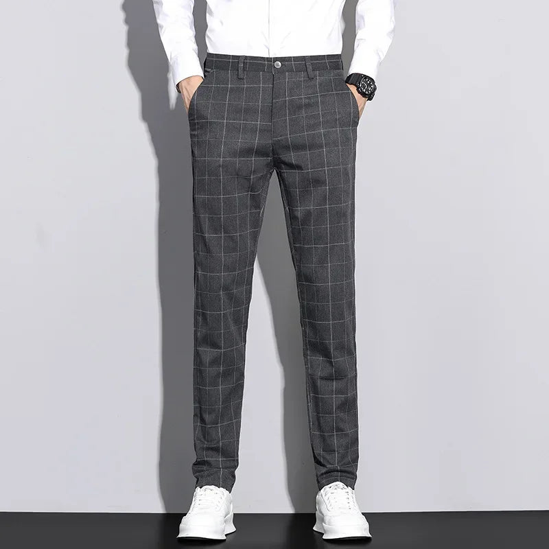 Pantaloni Uomo con Motivo a Righe Stile Strutturato