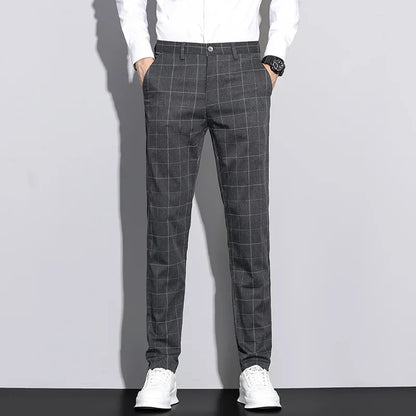 Pantaloni Uomo con Motivo a Righe Stile Strutturato