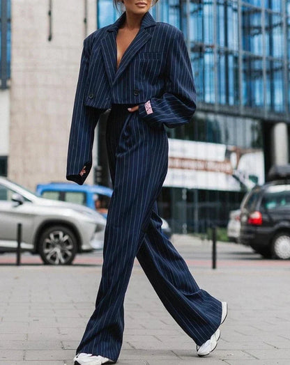 Completo Pantaloni Donna con Righe Sottili Elegante