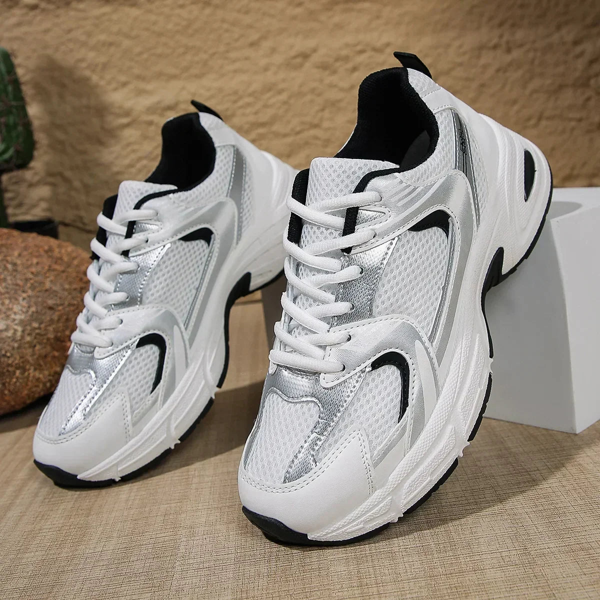 Sneakers Donna Chunky con Lacci