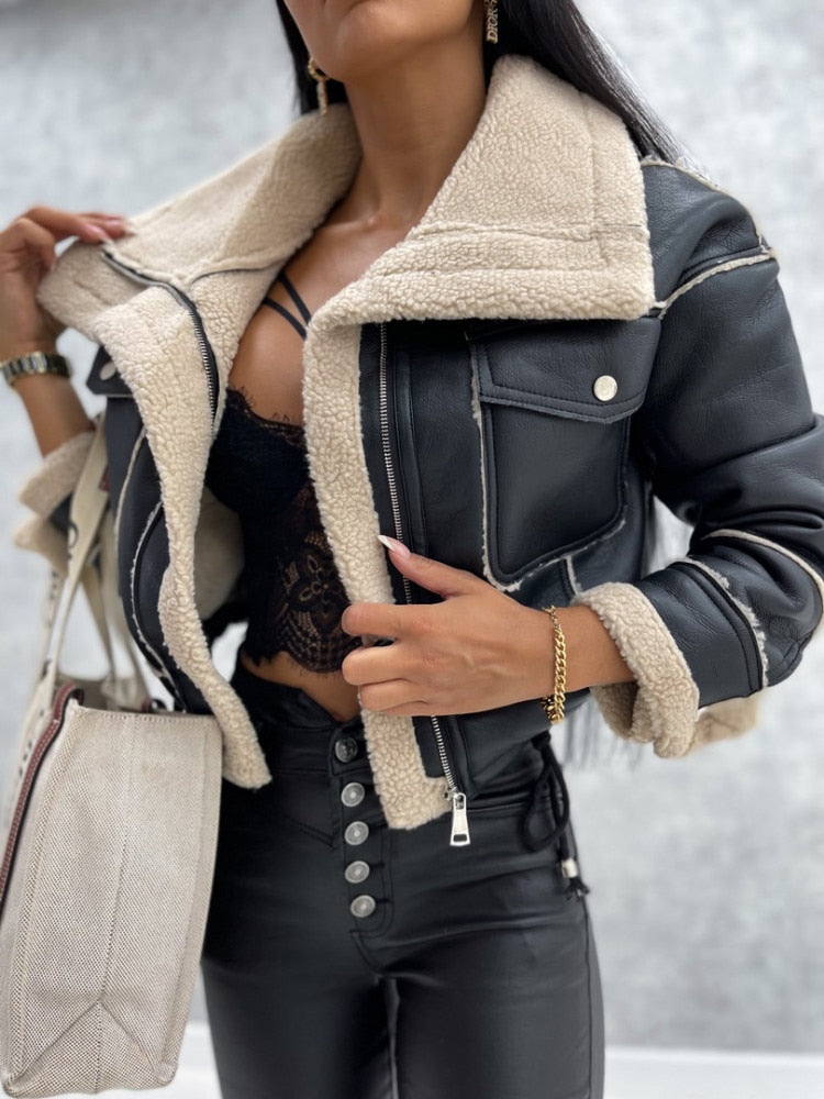 Giacca Donna in Ecopelle Stile Elegante