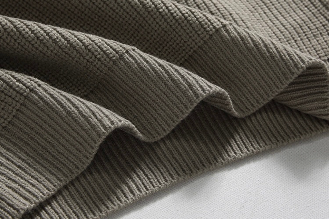 Maglione Uomo con Mezza Zip Design Classico Vestibilità Comoda