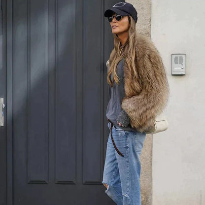 Giacca Donna Crop in Pelliccia Sintetica Casual Chic