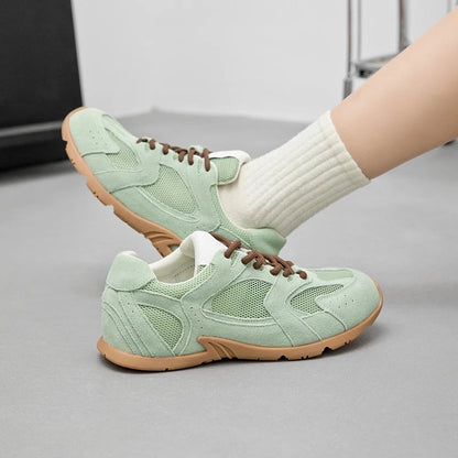 Sneakers comode da donna in pelle scamosciata con lacci retrò 1