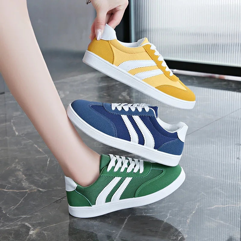 Sneakers da donna alla moda con lacci, comode e resistenti, sintetiche 2