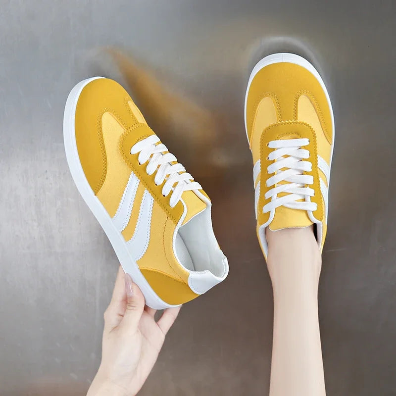 Sneakers da donna alla moda con lacci, comode e resistenti, sintetiche 3