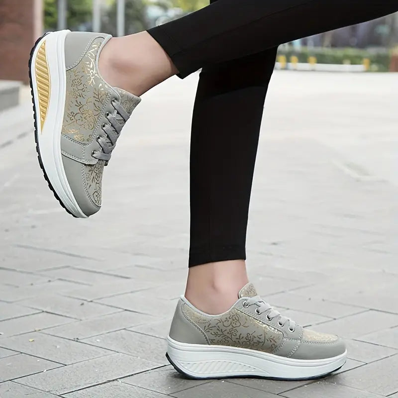 Sneakers da donna eleganti con plateau e lacci floreali, comode in tela 2