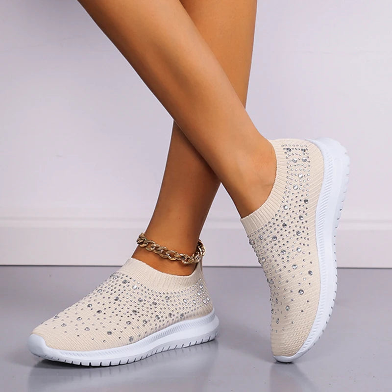 Sneakers slip-on eleganti da donna in maglia, comode ed eleganti 3