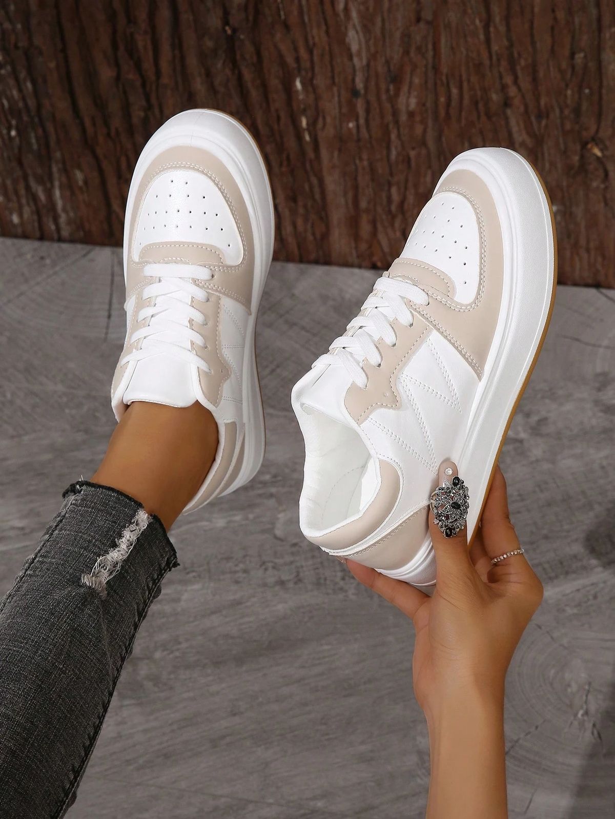 Sneakers sportive da donna, comode, con design in maglia e suola in gomma 3