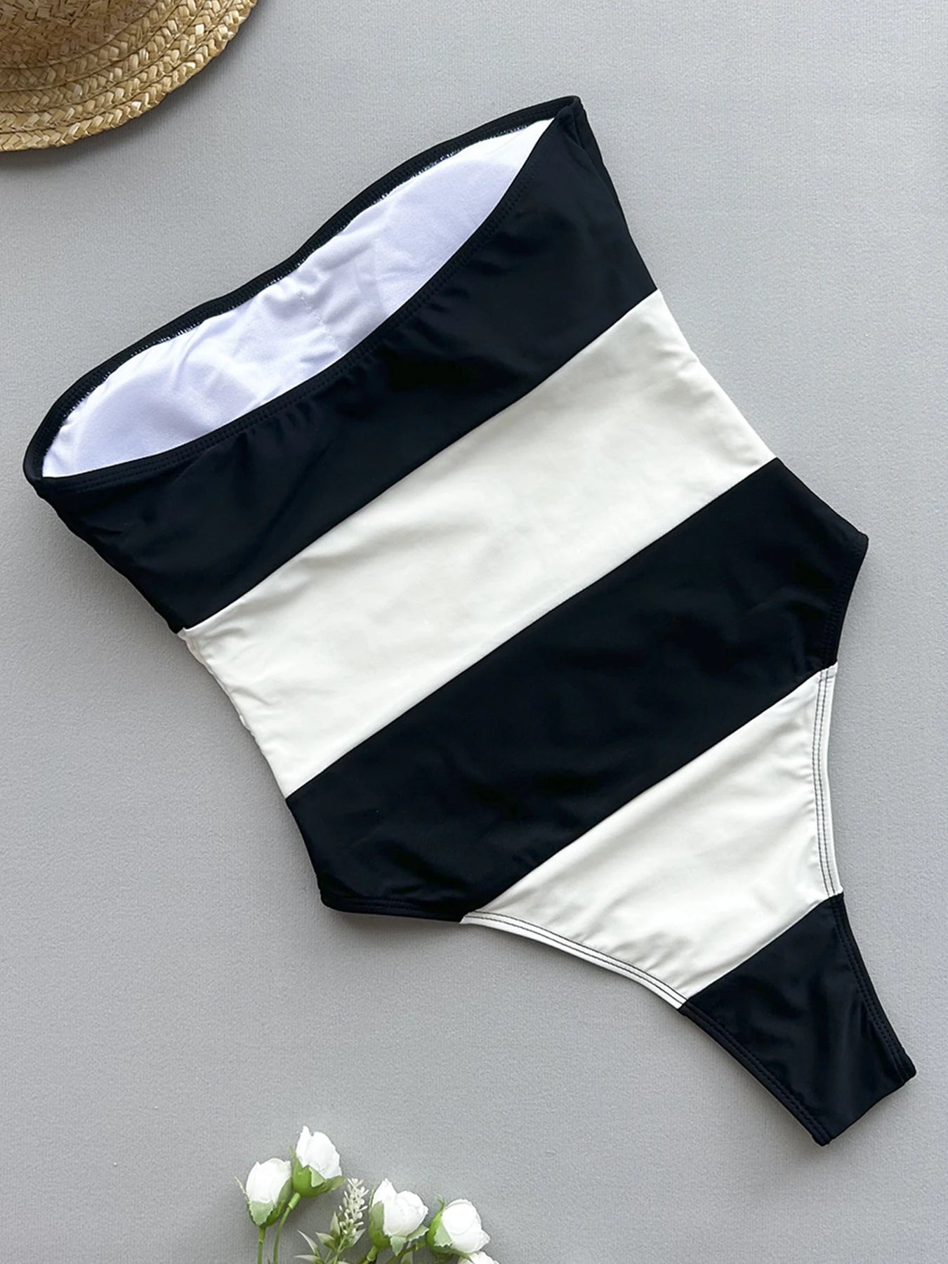 Sofia | Donna Costume Intero Senza Spalline Colorblock Sgambato 2