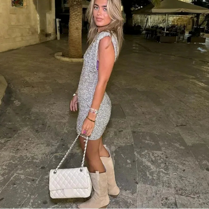 Abito Donna Scollo Tondo Vestibilità Slim Lunghezza Corta