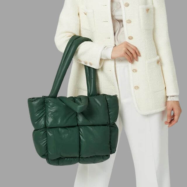 Borsa Donna Imbottita in Tessuto Metallico con Ruches e Tracolla