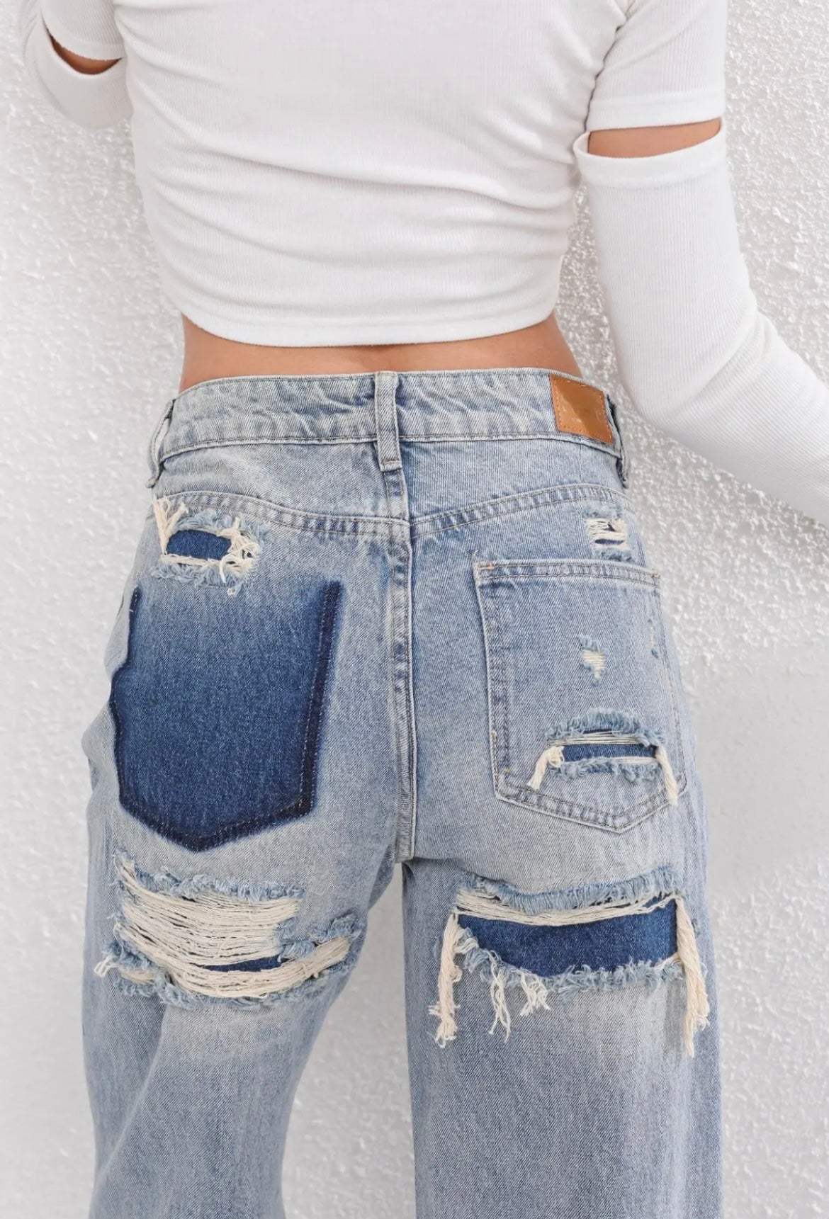 Jeans Donna con Elementi Strutturati sulla Superficie
