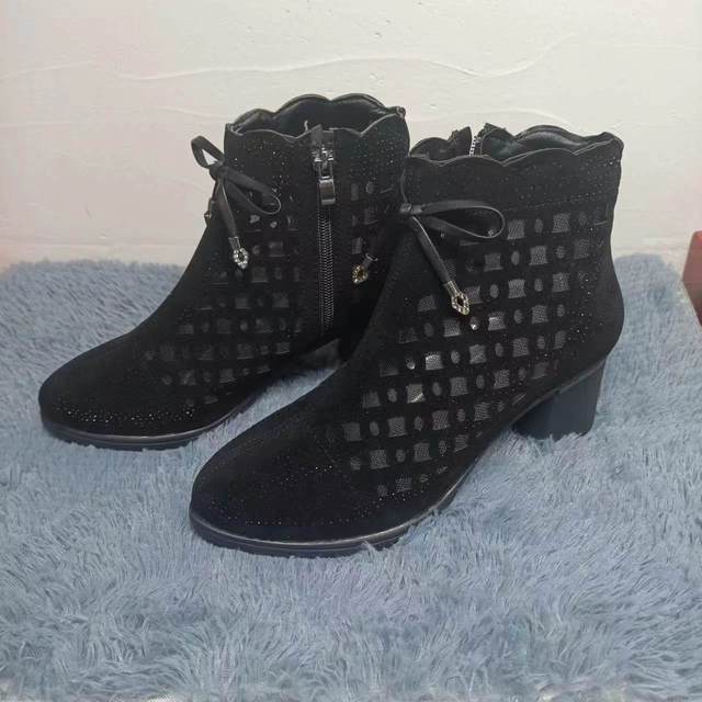 Stivaletti Donna in Mesh con Tacco e Chiusura con Zip Eleganti