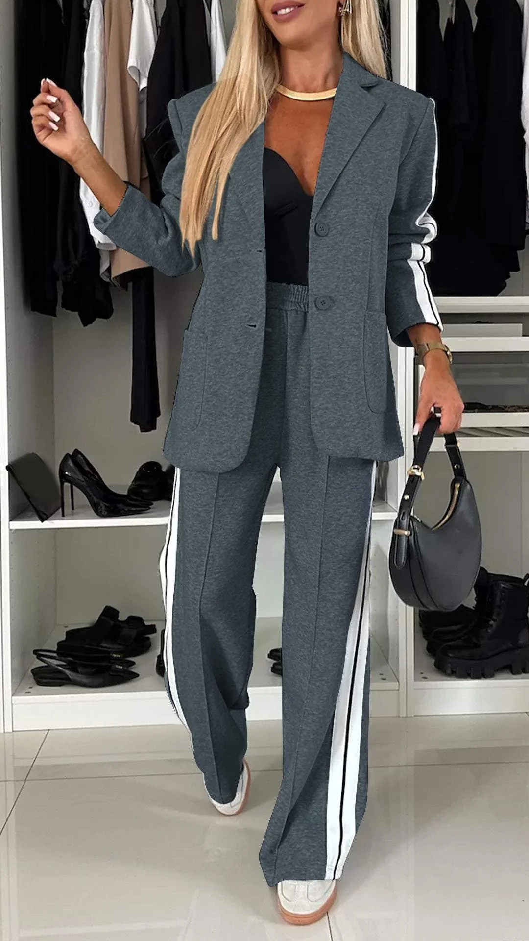 Completo Donna Taglio Strutturato per Ufficio